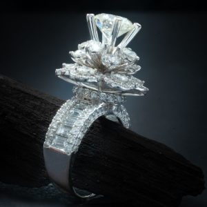 Yuki Crystal Statement Ring