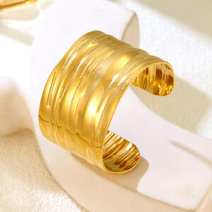 Wide Bangle