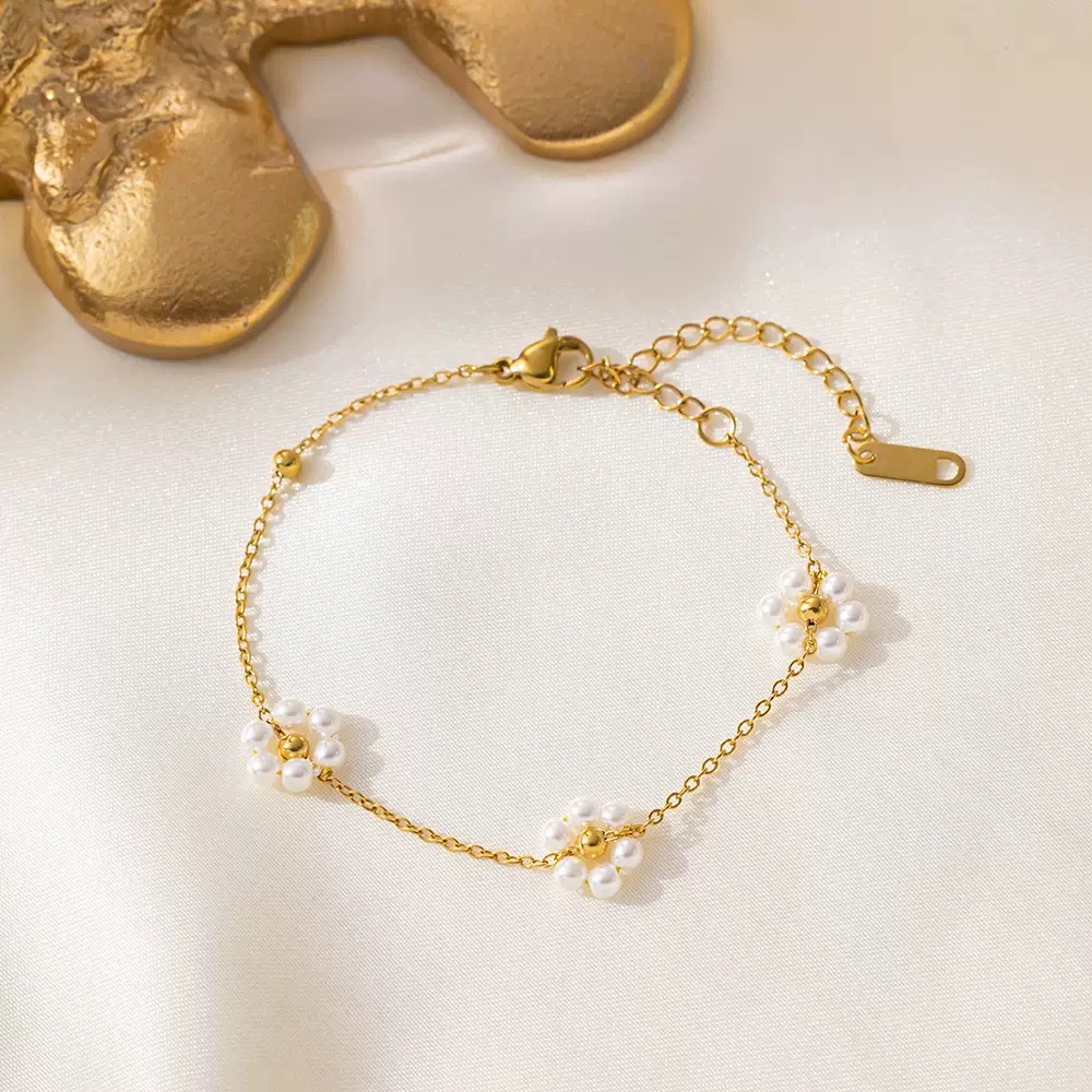 Pearl Blossom Necklace