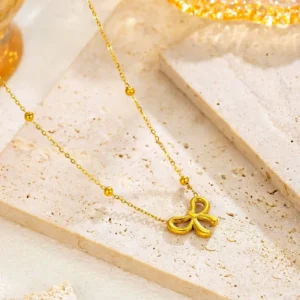 Ribbon Necklace